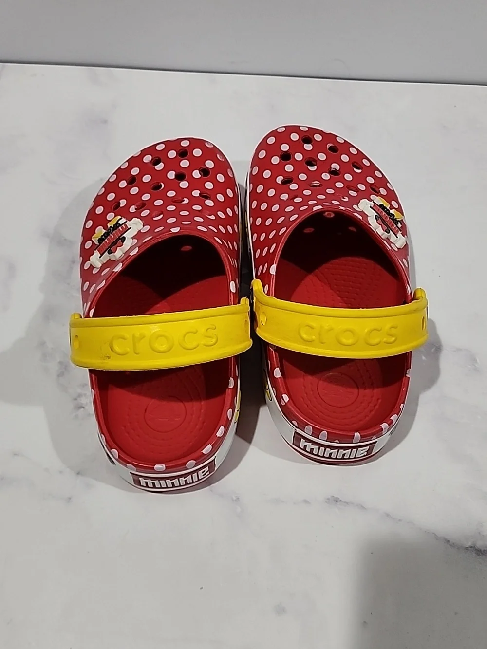 CROCS these vibrant